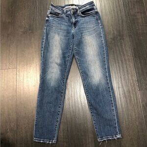 Judy Blue 3/26 Boyfriend Faded Blue Jeans